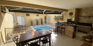 Linda casa no condomínio rsl. roland
