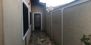 Vende casa  bairro santa josefa - próximo ao fórum