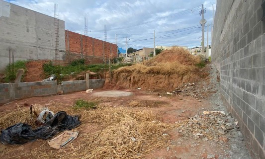 Terreno No Porto Real Iv -limeira