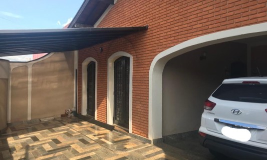 Vende Casa  Bairro Santa Josefa - Próximo Ao Fórum