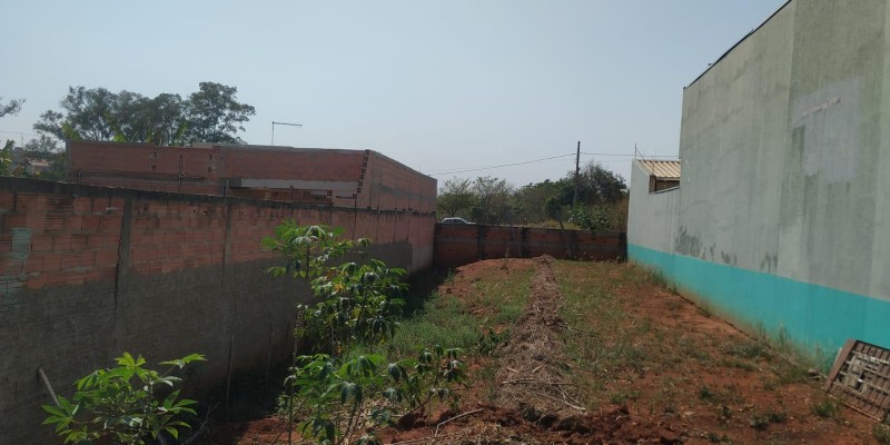 Terreno em bairro aberto. - Foto 1