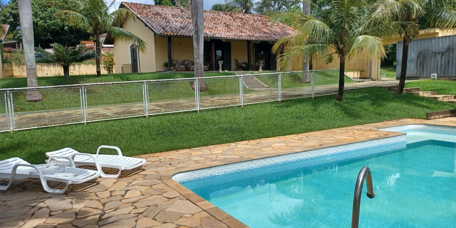 Chácara em condomínio fechado nos pires de baixo 